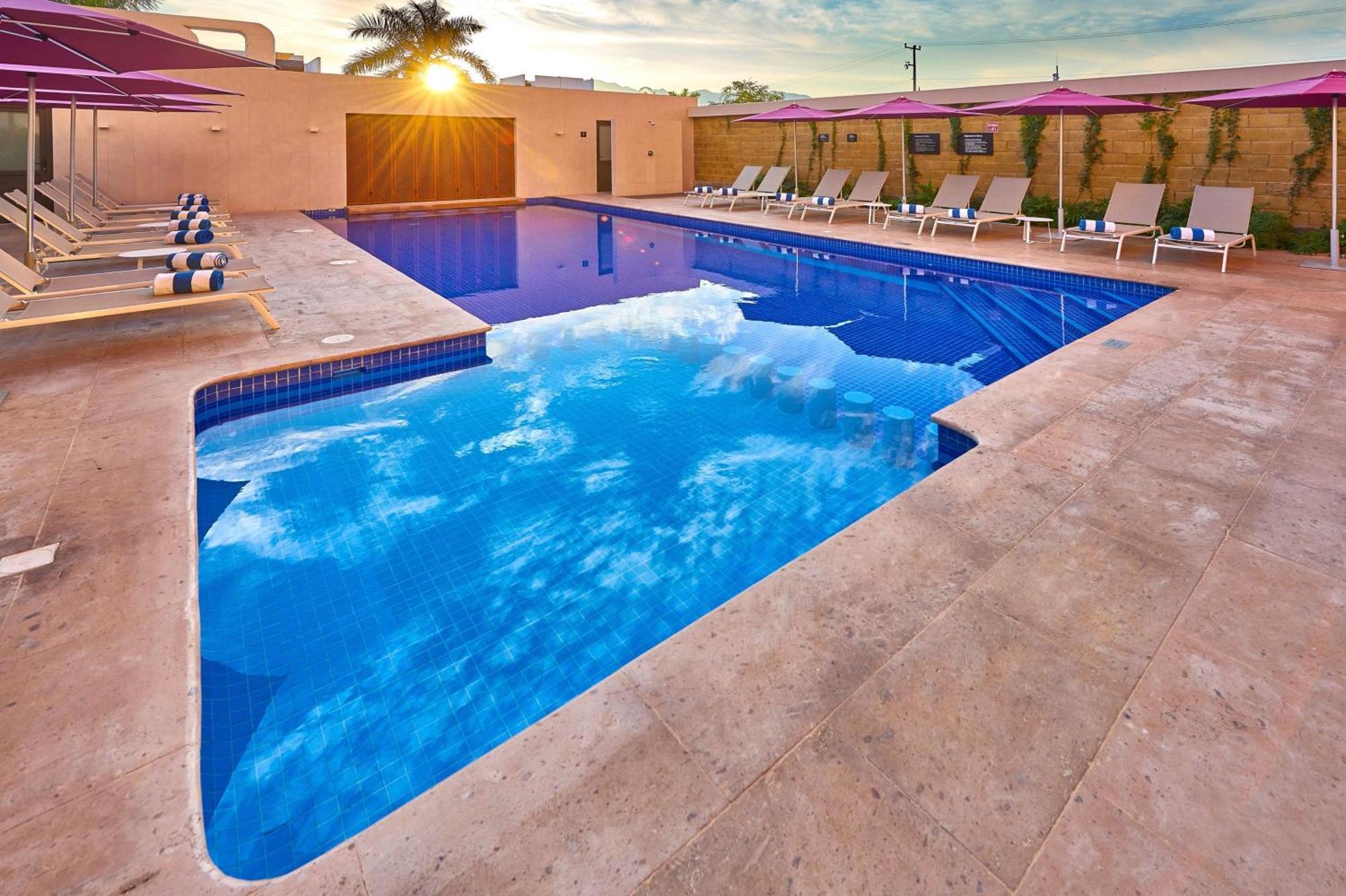 City Express Plus By Marriott Puerto Vallarta Exterior foto